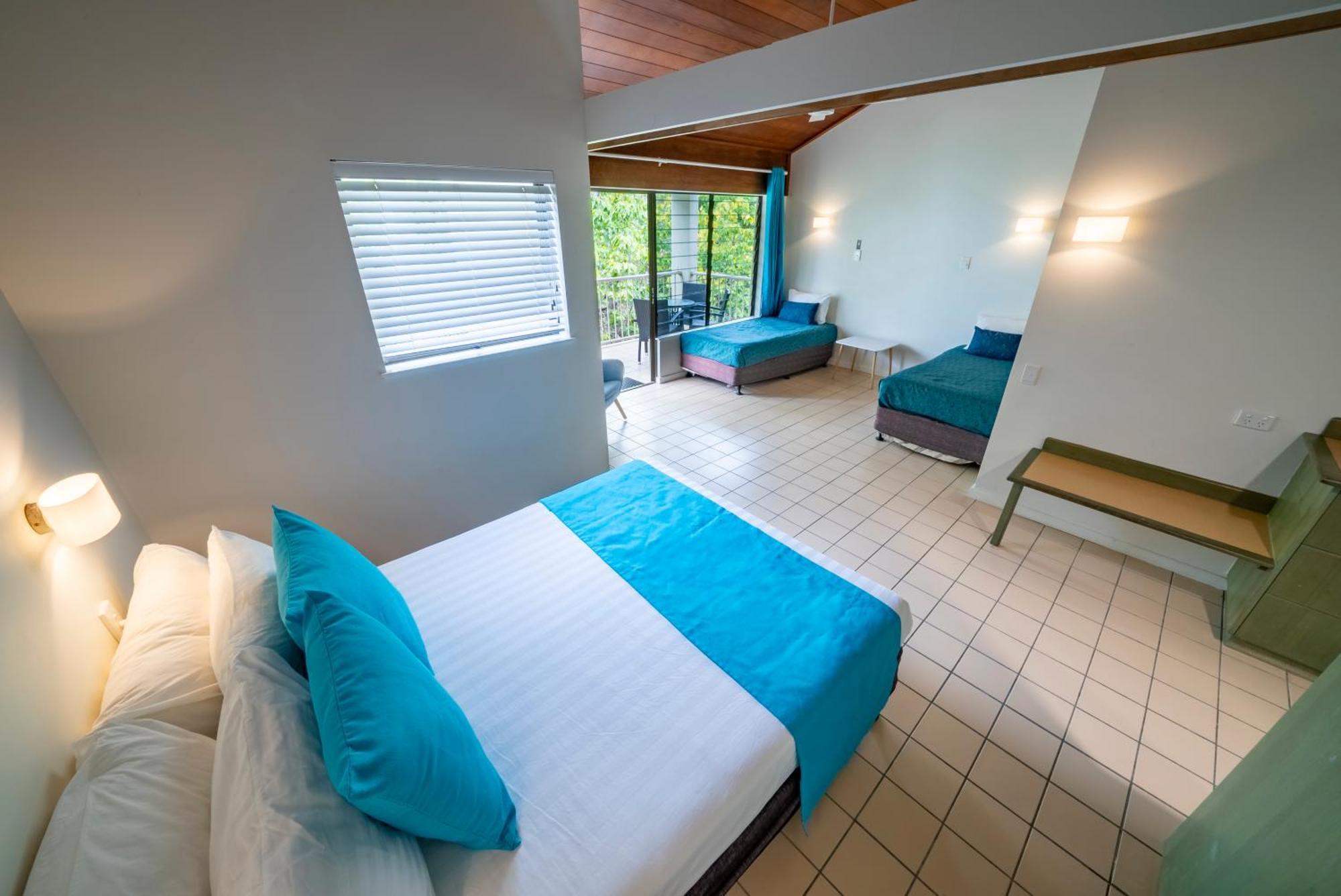 Reef Family Room,1669827388:JPEG